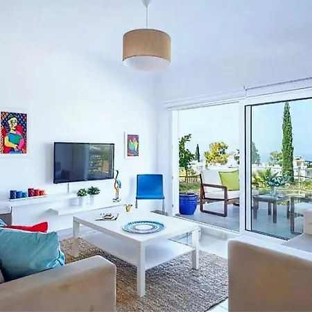 Amazing Sea View -3 Bed Ground Floor Garden Appartamento