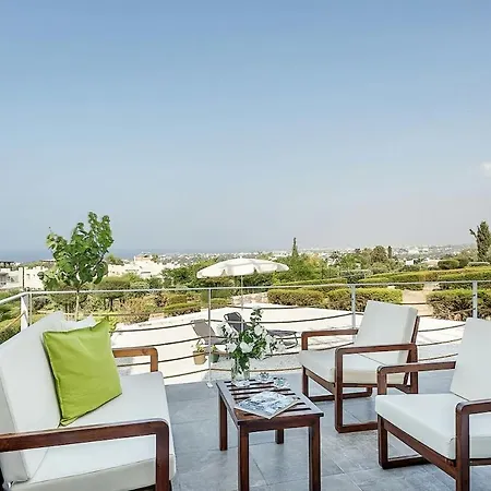 Amazing Sea View -3 Bed Ground Floor Garden