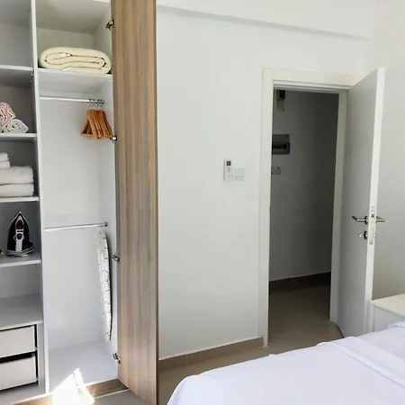 Lejlighed Amazing Sea View -3 Bed Ground Floor Garden *