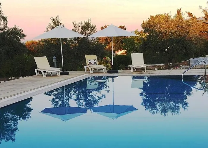 Amazing Sea View -3 Bed Ground Floor Garden Διαμέρισμα