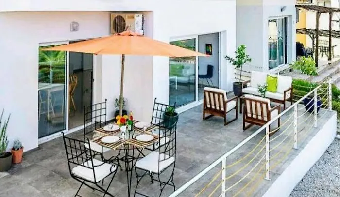 Διαμέρισμα Amazing Sea View -3 Bed Ground Floor Garden Κερύνεια