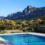 Amazing Sea View -3 Bed Ground Floor Garden * Κερύνεια