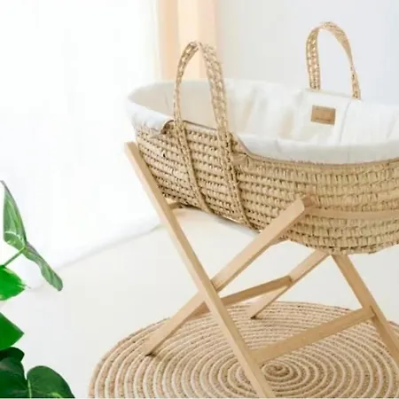 Amazing Sea View -3 Bed Ground Floor Garden 公寓 凯里尼亚