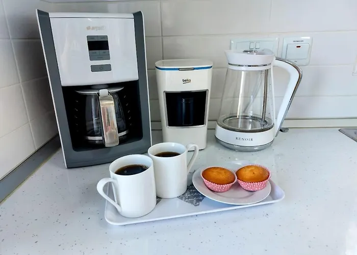 Amazing Sea View -3 Bed Ground Floor Garden *